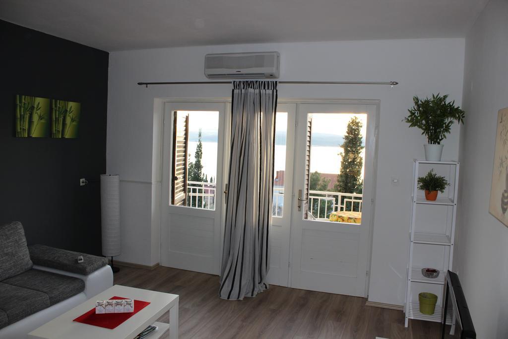 Sea View Nona Apartment Криквеница Екстериор снимка