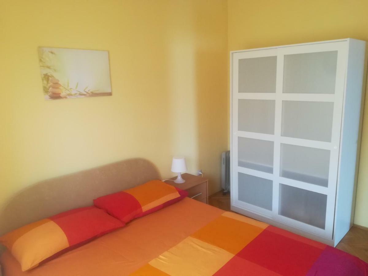 Sea View Nona Apartment Криквеница Екстериор снимка